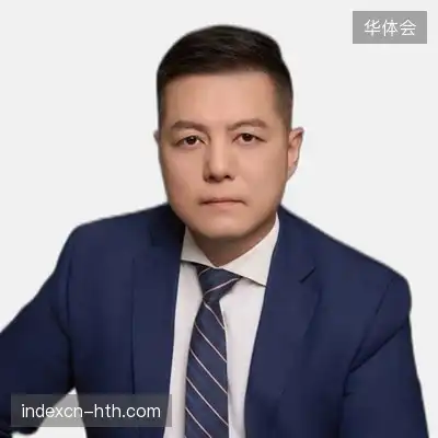 何龙